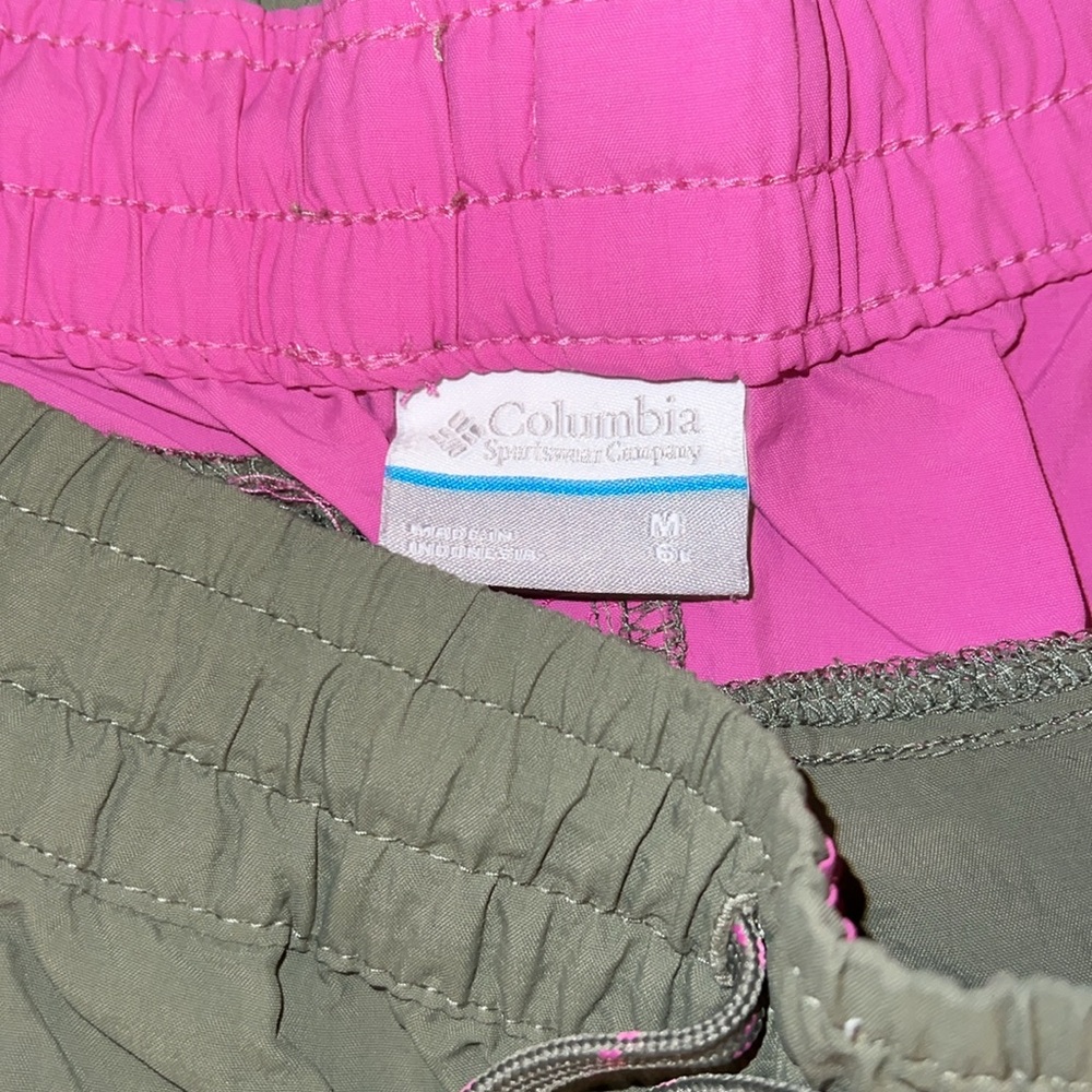 NWOT Columbia Olive Green Shorts with Pink Accents - Picture 2 of 3